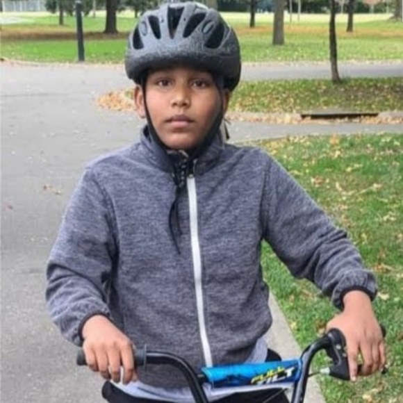 H&M Hawke & Co Boys Sweater Pant Set Size 8/9 - Picture 15 of 15